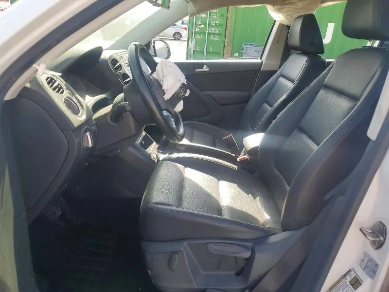 2016 VOLKSWAGEN TIGUAN S  