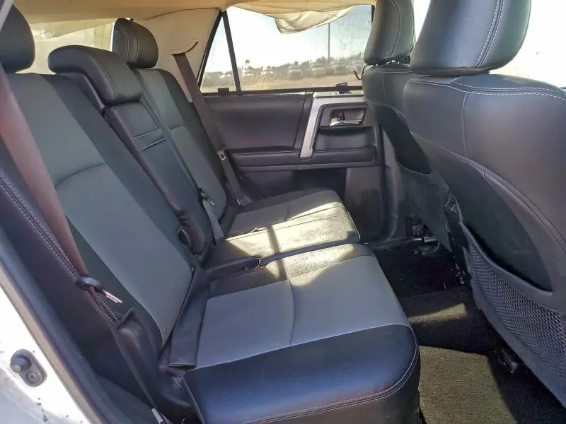 2021 TOYOTA 4RUNNER SR5/SR5 PREMIUM  