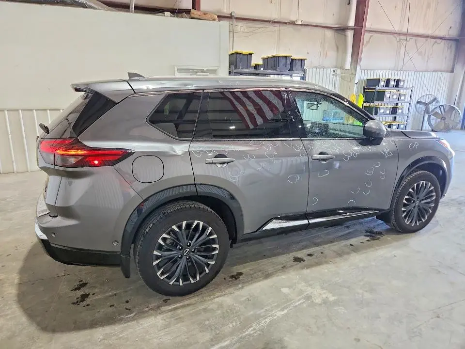 2024 NISSAN ROGUE PLATINUM  