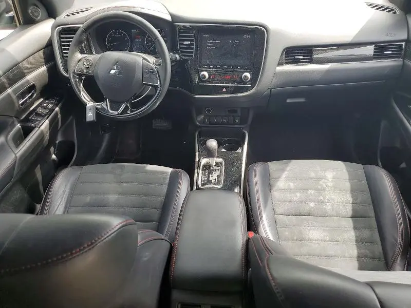 2020 MITSUBISHI OUTLANDER SE  