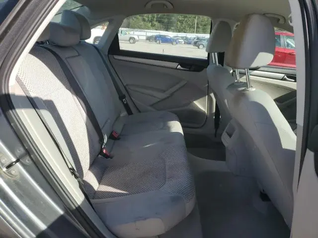 2014 VOLKSWAGEN PASSAT S  