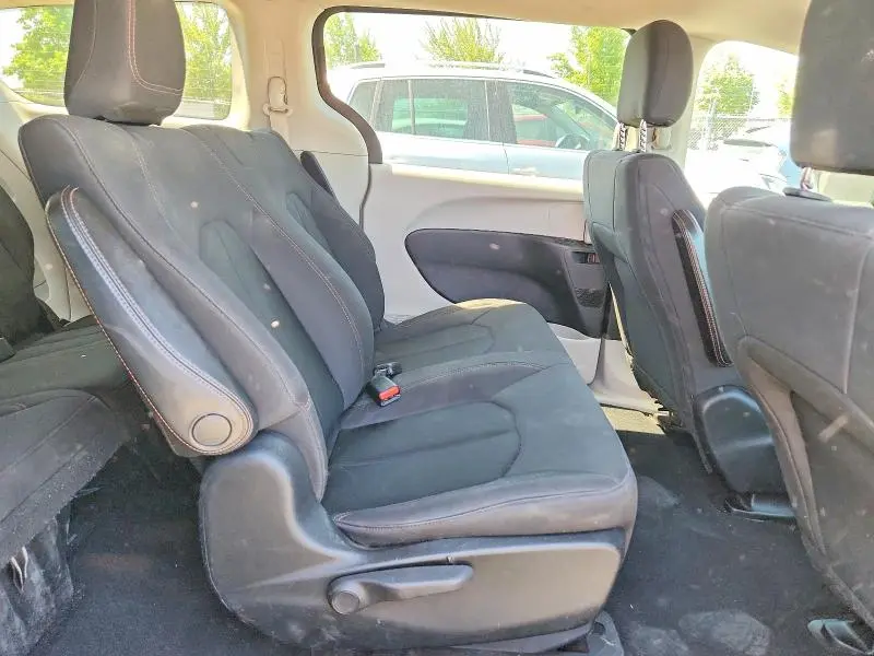2019 CHRYSLER PACIFICA L  