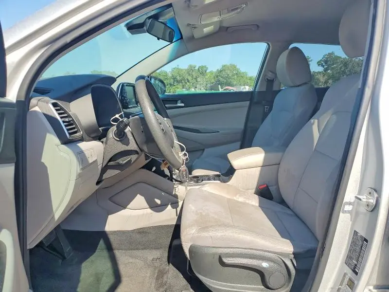 2019 HYUNDAI TUCSON SE  
