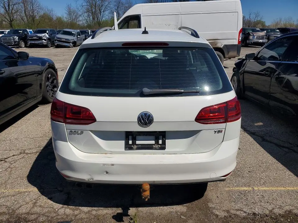2016 VOLKSWAGEN GOLF   