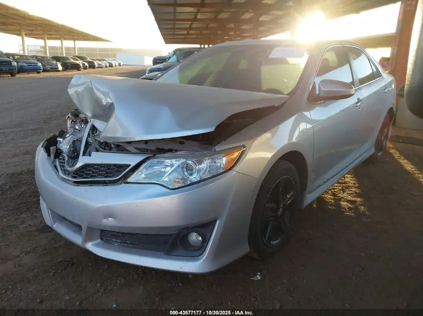 2013 TOYOTA CAMRY SE