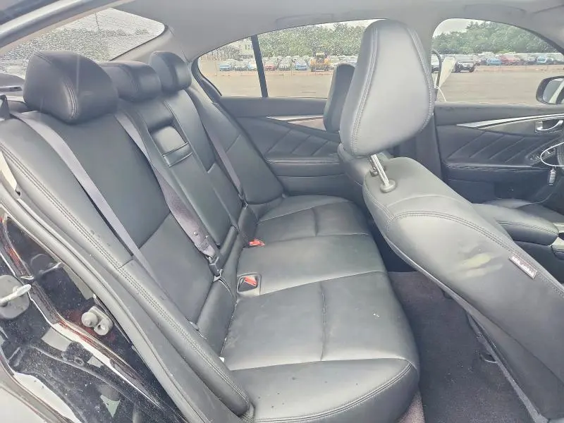 2015 INFINITI Q50 BASE  