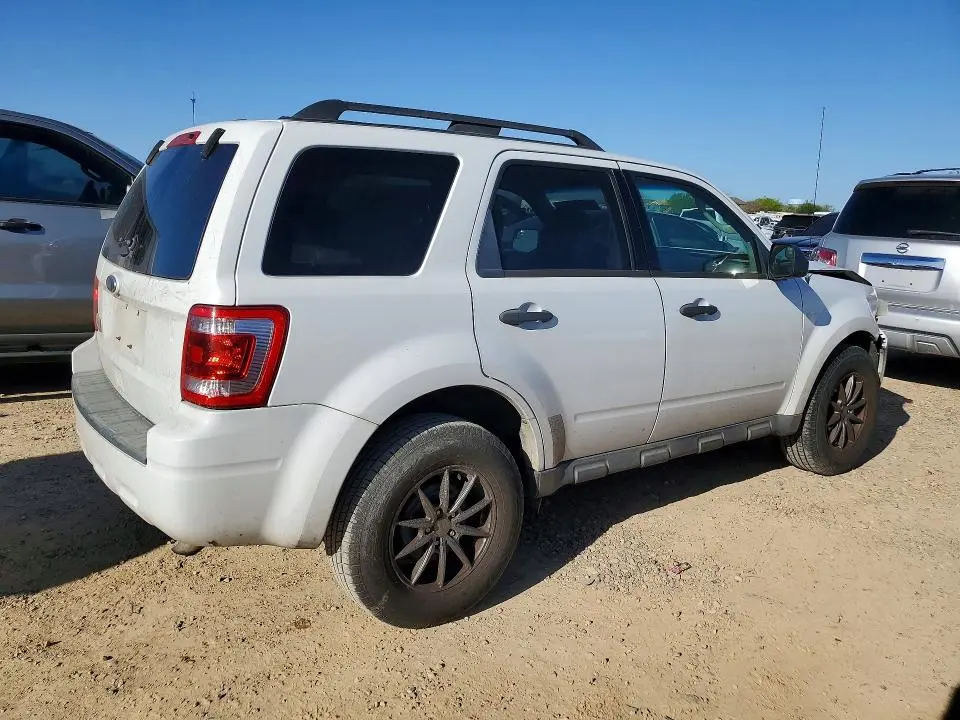 2012 FORD ESCAPE XLT  