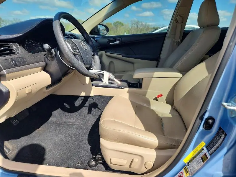 2012 TOYOTA CAMRY LE  