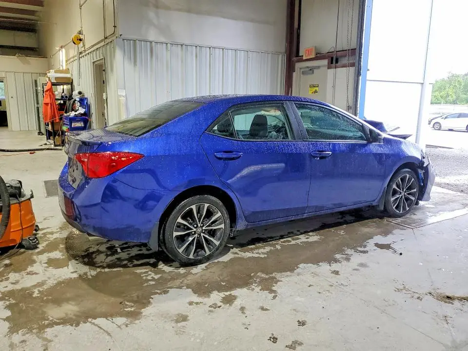 2019 TOYOTA COROLLA SE  