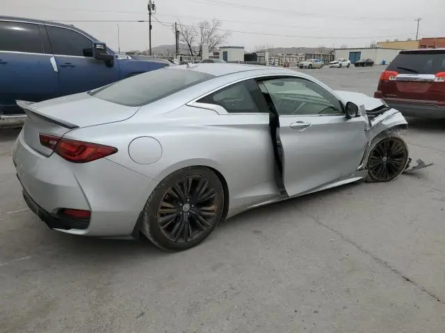 2018 INFINITI Q60 LUXE 300  
