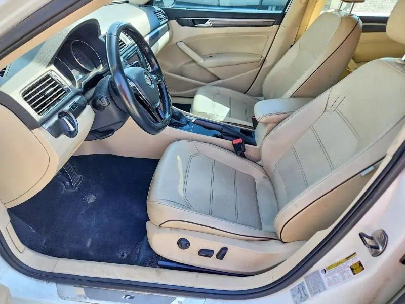 2017 VOLKSWAGEN PASSAT R-LINE  