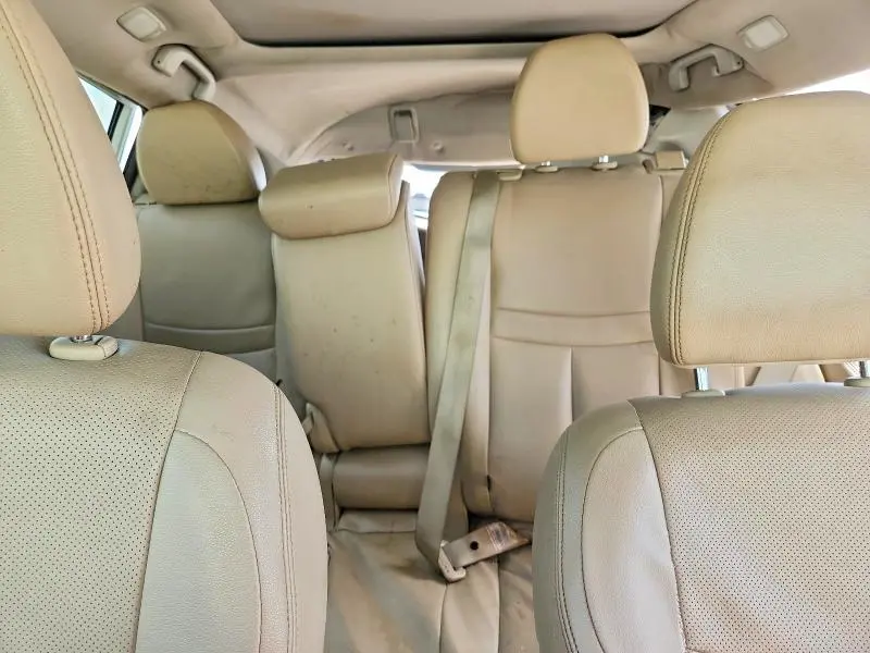 2016 NISSAN ROGUE SL  