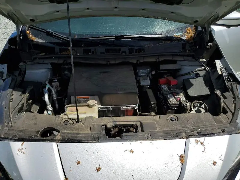 2019 NISSAN LEAF SL  