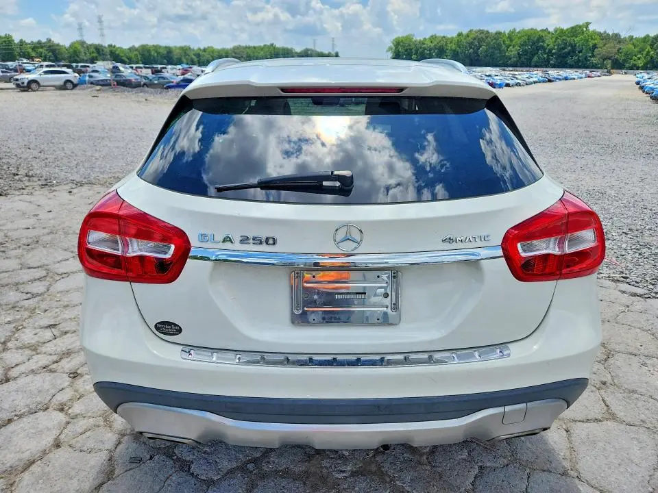 2018 MERCEDES-BENZ GLA 250 4MATIC  