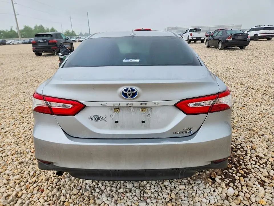 2020 TOYOTA CAMRY LE  
