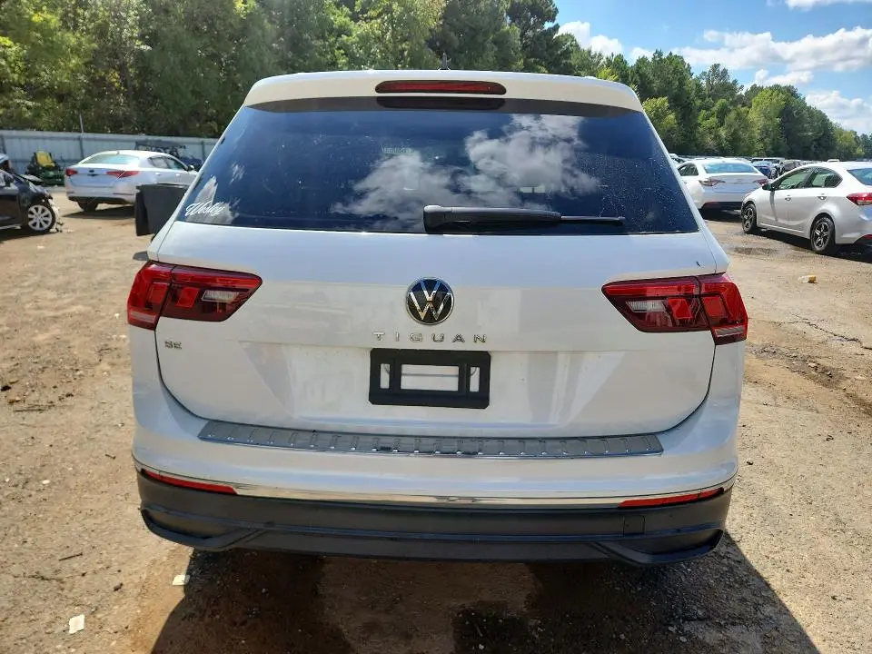 2023 VOLKSWAGEN TIGUAN SE  