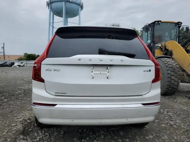 2024 VOLVO XC90 PLUS  