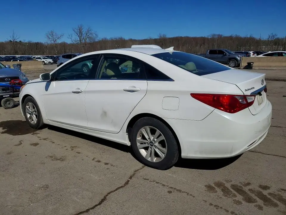 2012 HYUNDAI SONATA GLS  