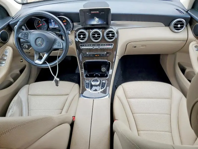 2019 MERCEDES-BENZ GLC 300  