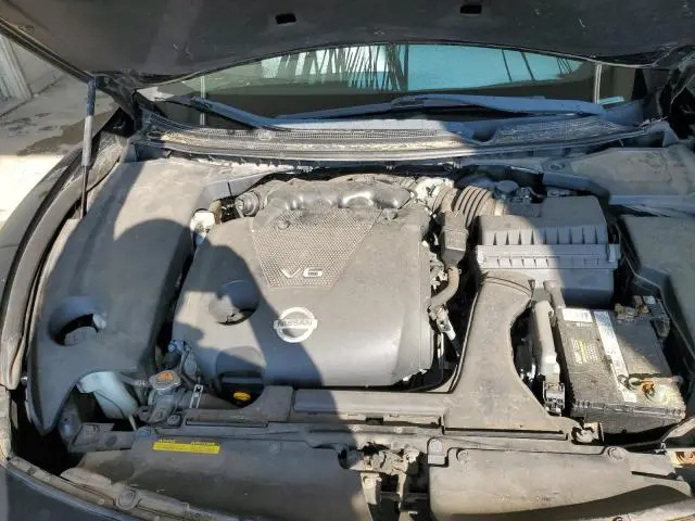 2011 NISSAN MAXIMA S  