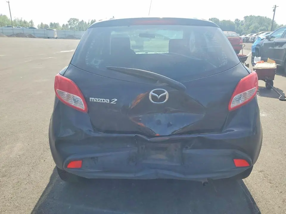 2013 MAZDA MAZDA2   