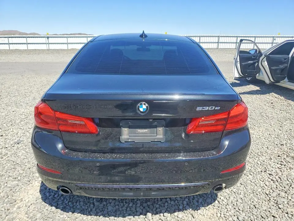2018 BMW 530XE   