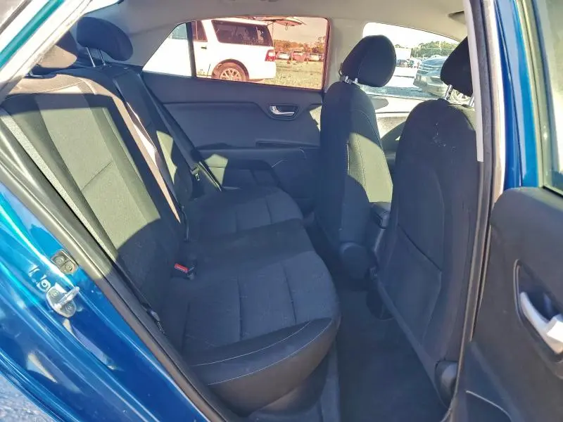 2021 KIA RIO LX  