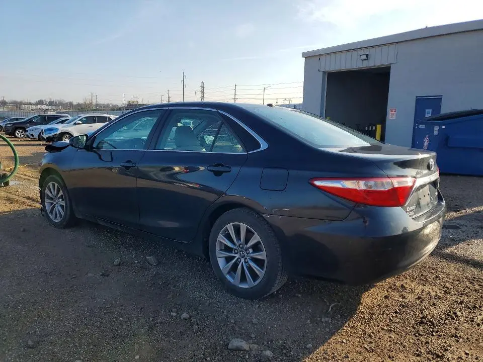 2017 TOYOTA CAMRY XLE  
