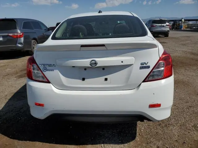 2018 NISSAN VERSA S  