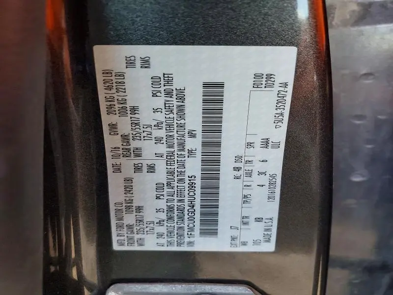 2017 FORD ESCAPE SE  