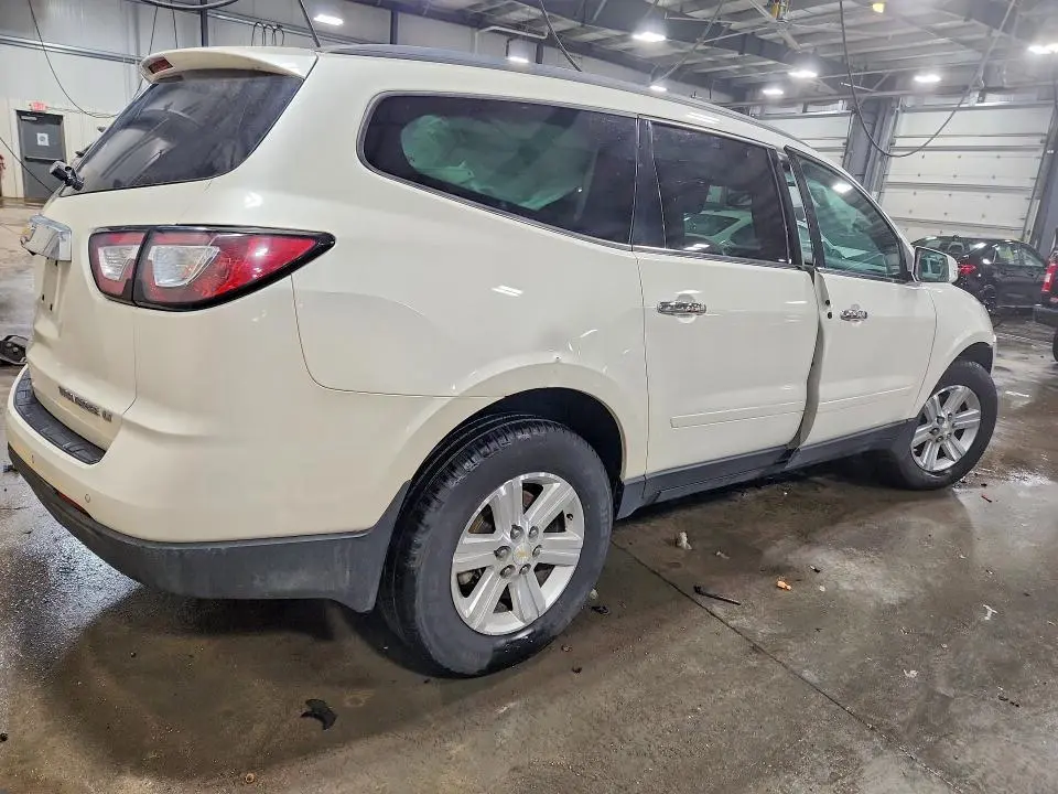 2013 CHEVROLET TRAVERSE LT  