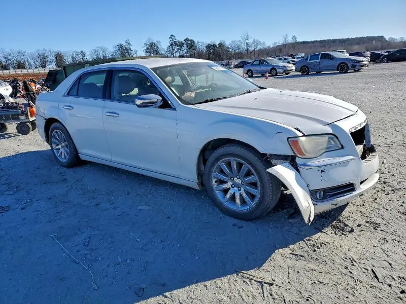 2011 CHRYSLER 300 LIMITED  