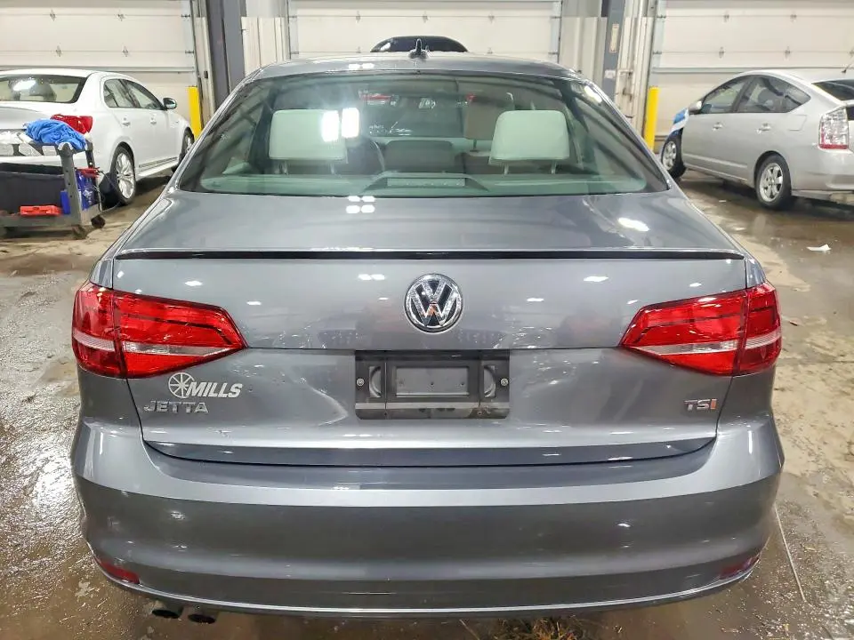 2015 VOLKSWAGEN JETTA SE  