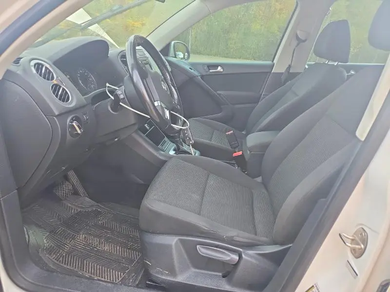 2013 VOLKSWAGEN TIGUAN   