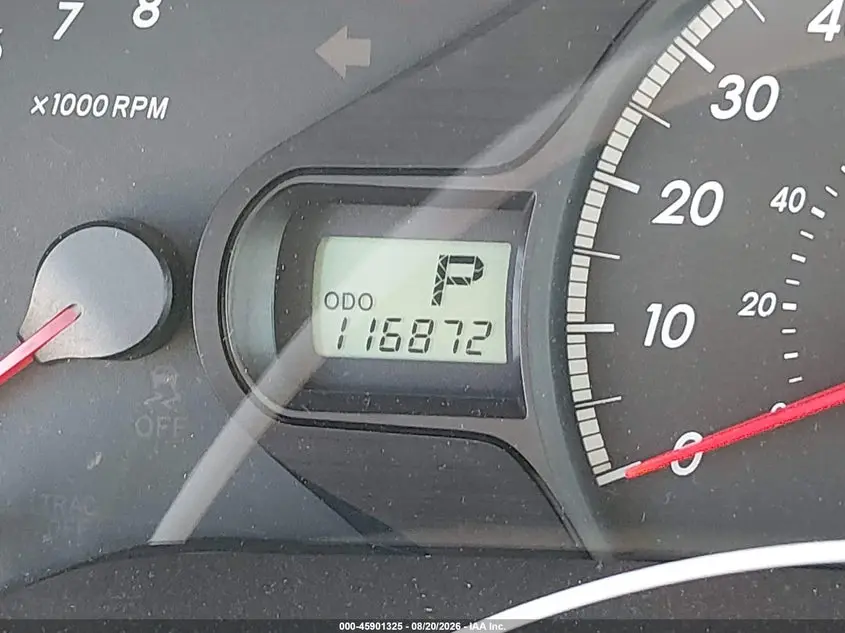 2014 TOYOTA SIENNA LE V6 8 PASSENGER