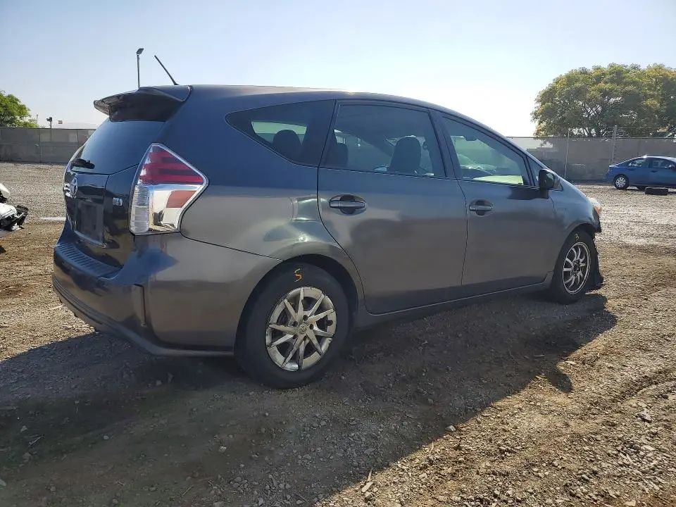 2016 TOYOTA PRIUS V FOUR  