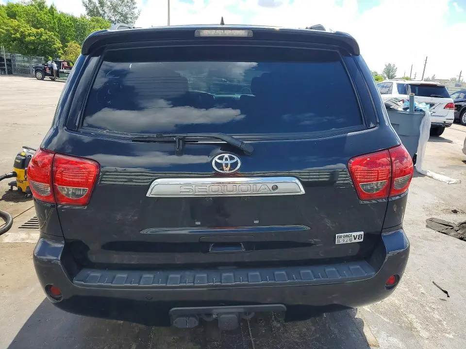 2012 TOYOTA SEQUOIA PLATINUM  