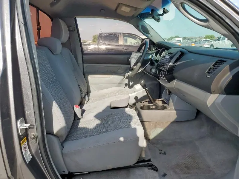 2011 TOYOTA TACOMA   