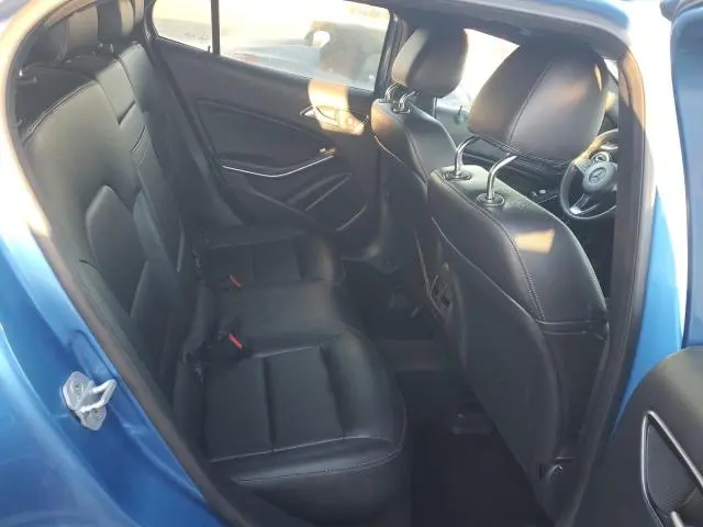 2017 MERCEDES-BENZ GLA 250 4MATIC  