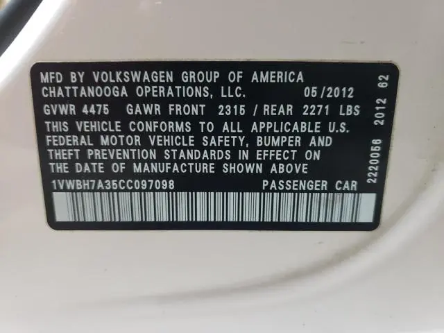 2012 VOLKSWAGEN PASSAT SE  