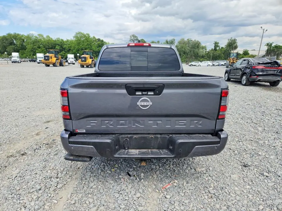 2025 NISSAN FRONTIER SV  