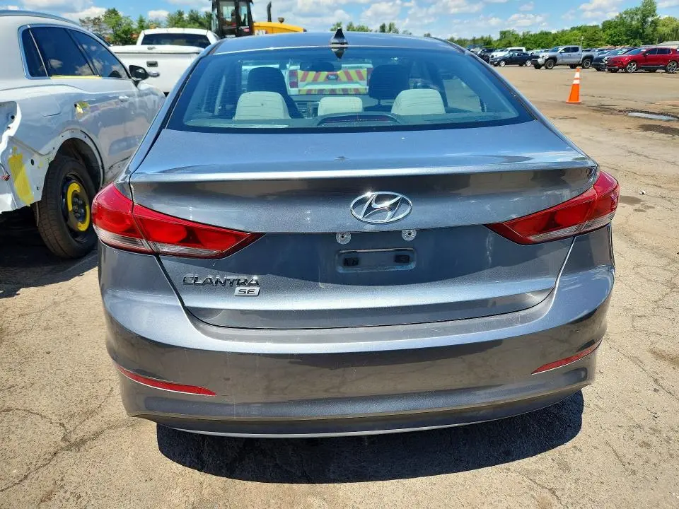 2017 HYUNDAI ELANTRA SE  