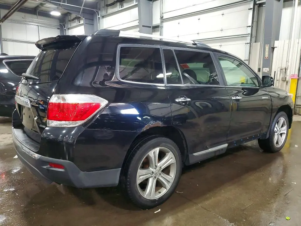 2011 TOYOTA HIGHLANDER LIMITED  