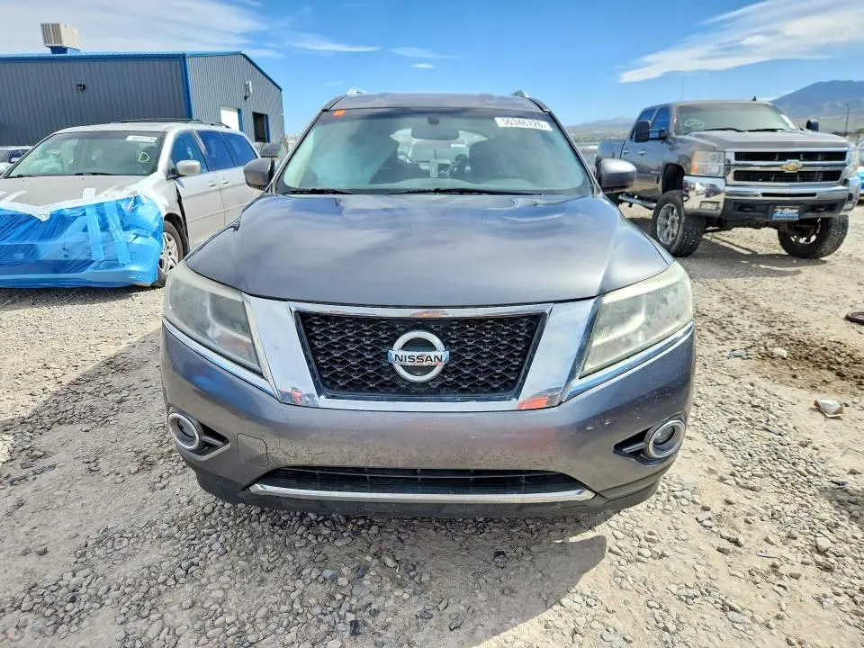 2016 NISSAN PATHFINDER SV  