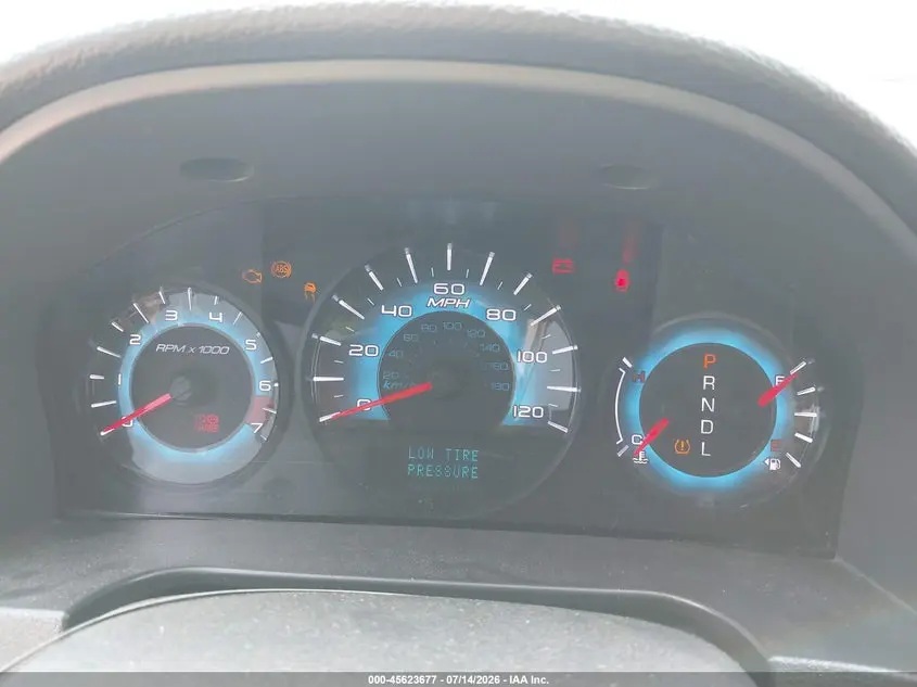 2011 FORD FUSION SE