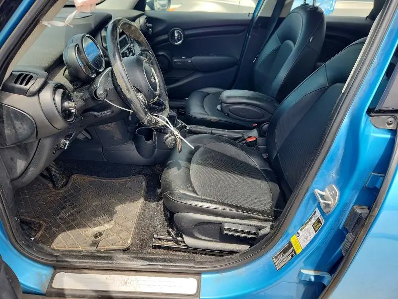 2015 MINI COOPER   
