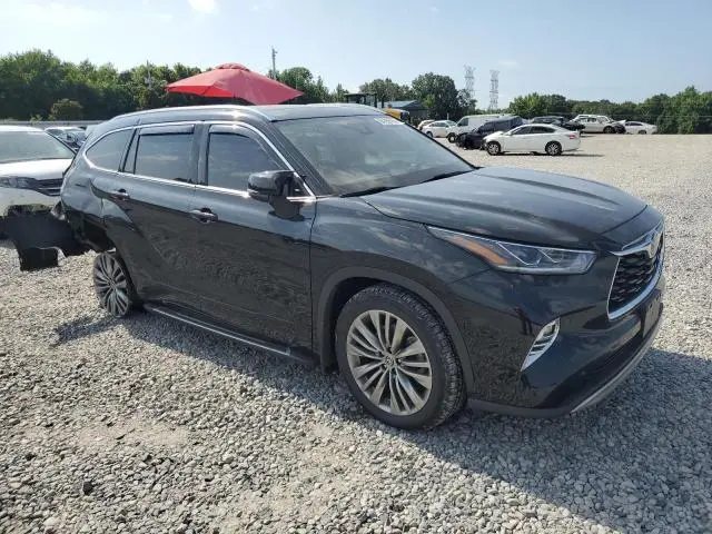 2020 TOYOTA HIGHLANDER PLATINUM  