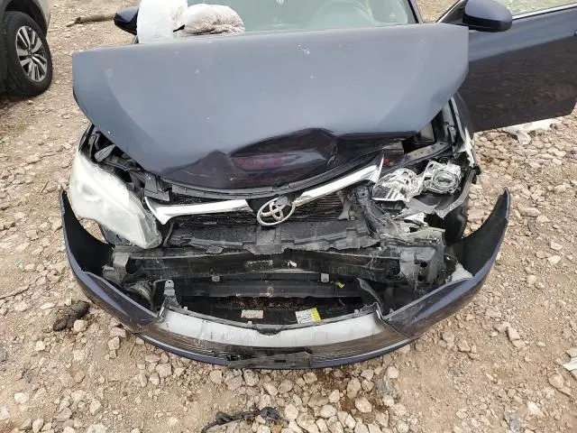 2016 TOYOTA CAMRY LE  