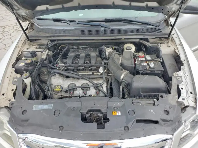2011 FORD TAURUS SE  
