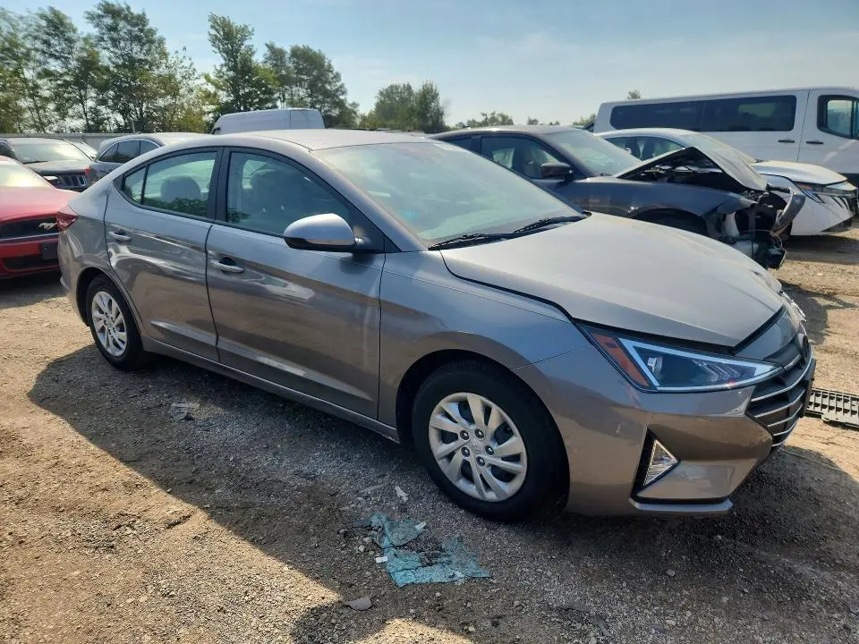 2020 HYUNDAI ELANTRA SE  
